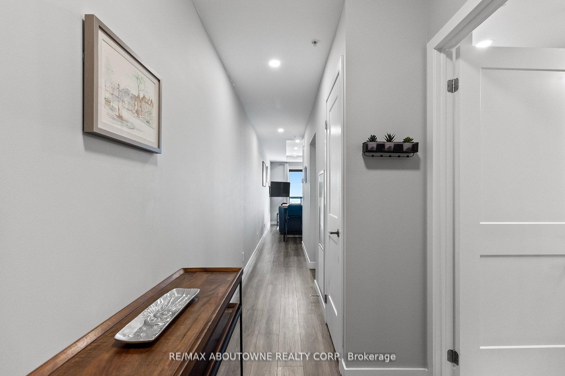 15 Queen Street Unit 2006 photo 13