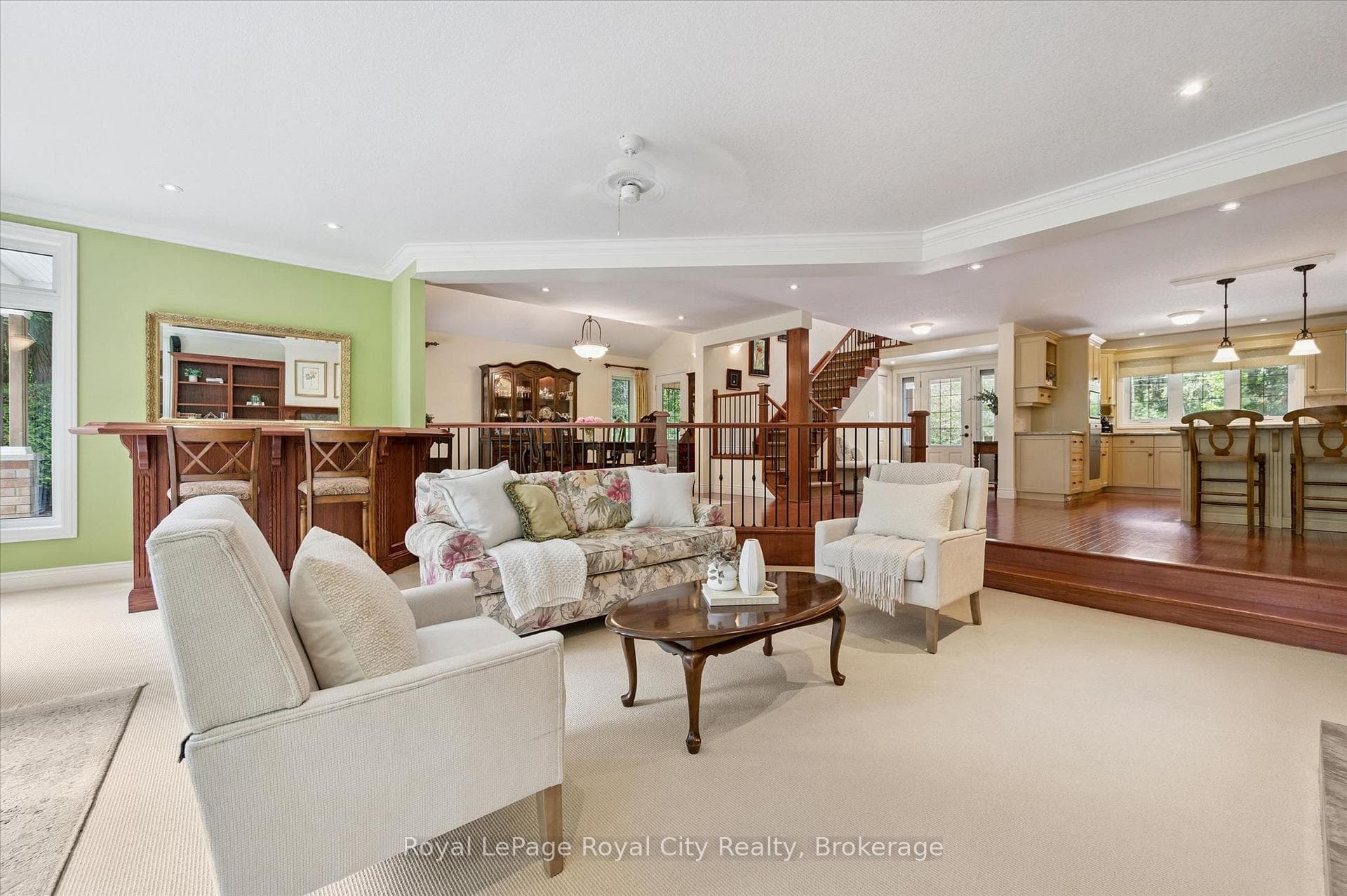 135 Hume Road photo 11