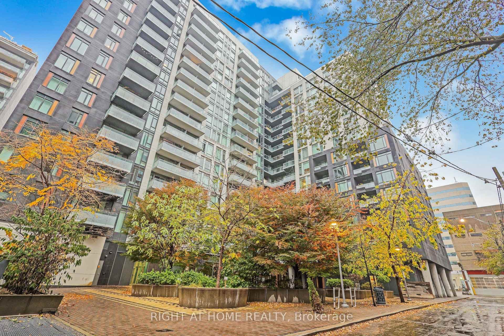 525 Adelaide Street Unit 524 photo 1