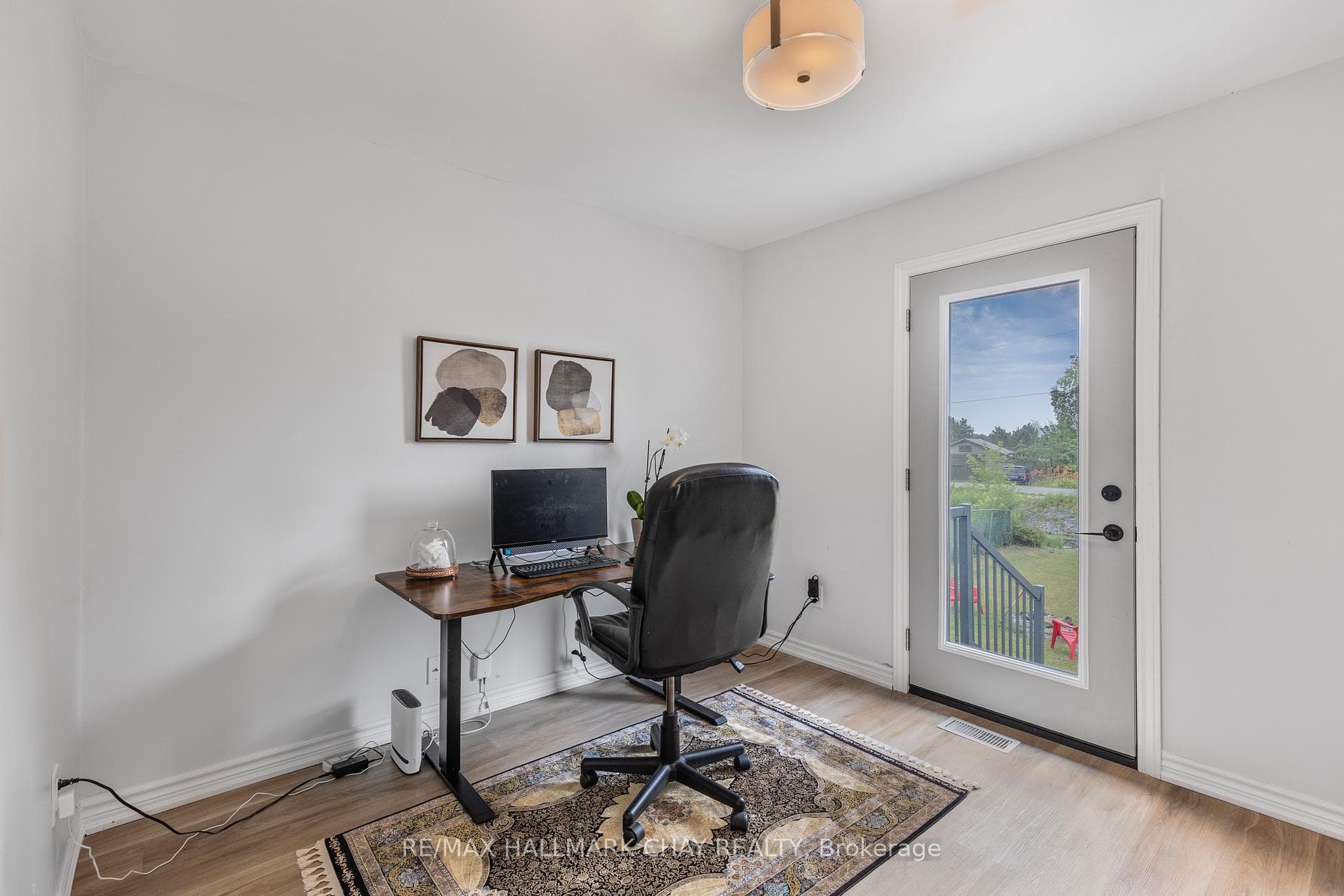 55 Townsend Avenue photo 13