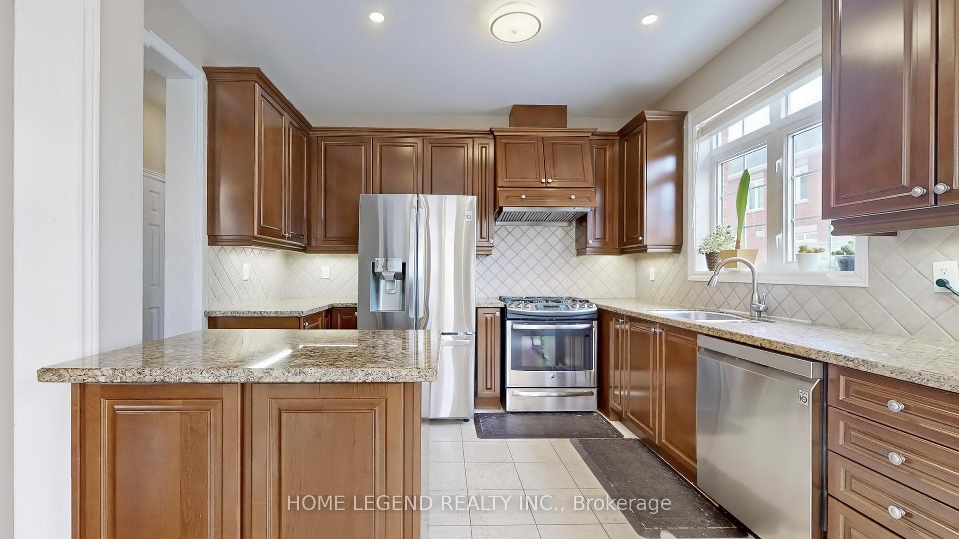 1 Siena Drive photo 11