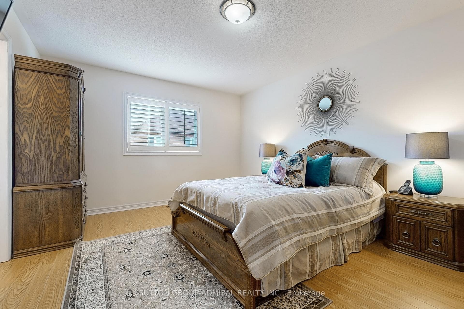 100 Bentwood Crescent photo 19