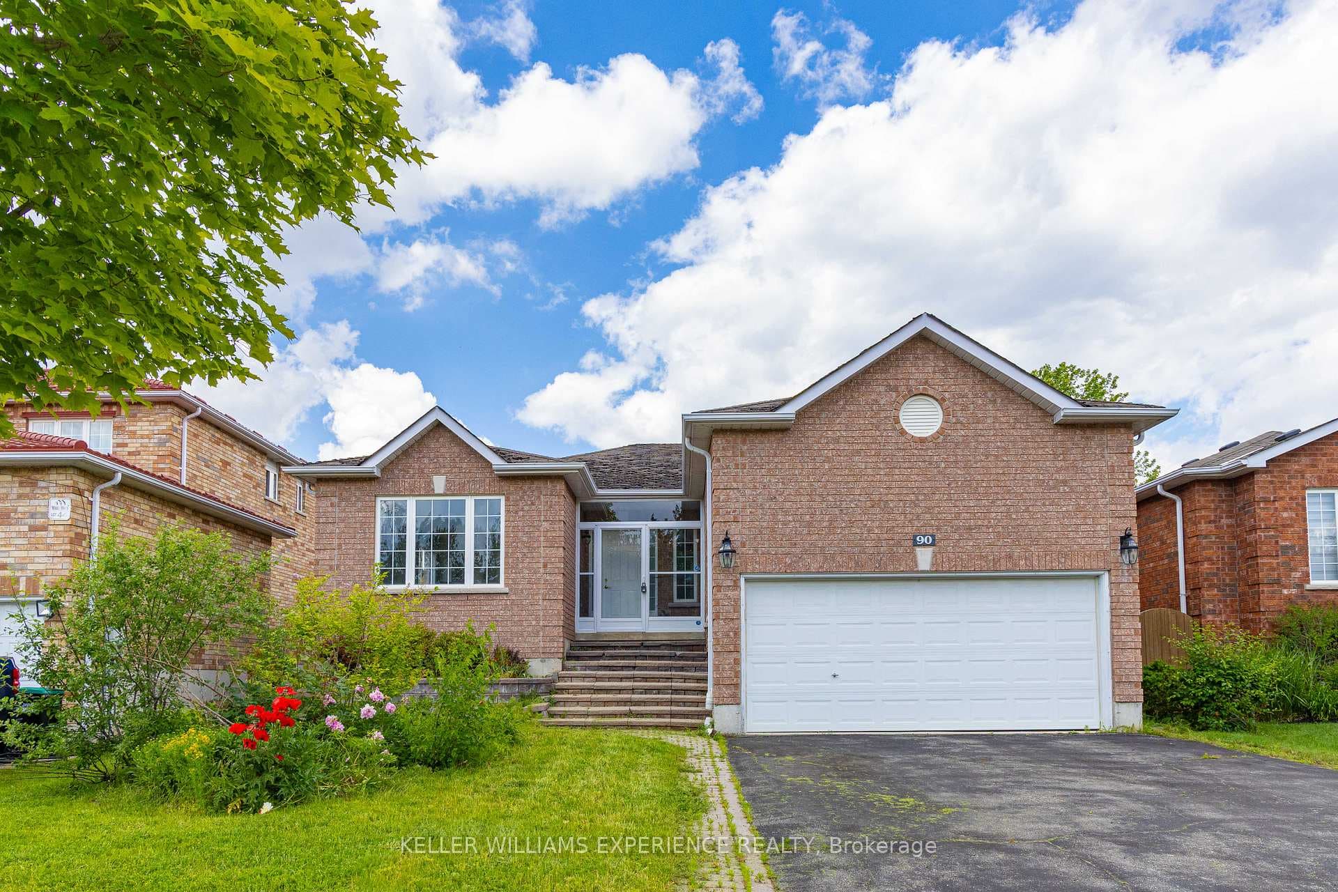 90 Sproule Drive photo 3