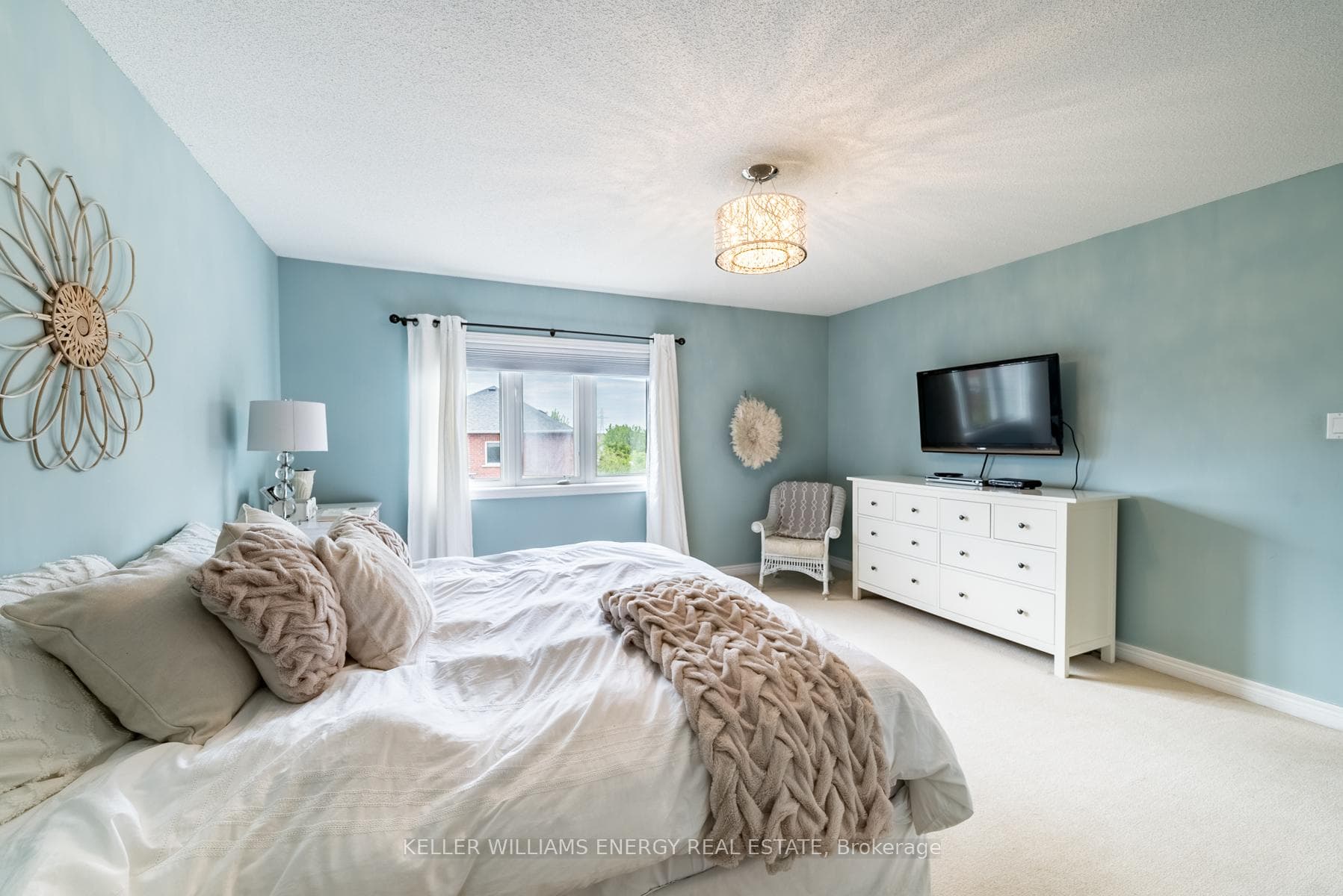 41 Darren Avenue photo 16