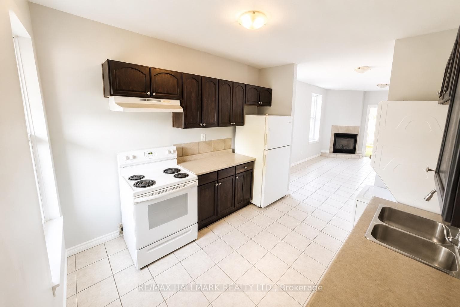 340 Barton Street photo 10