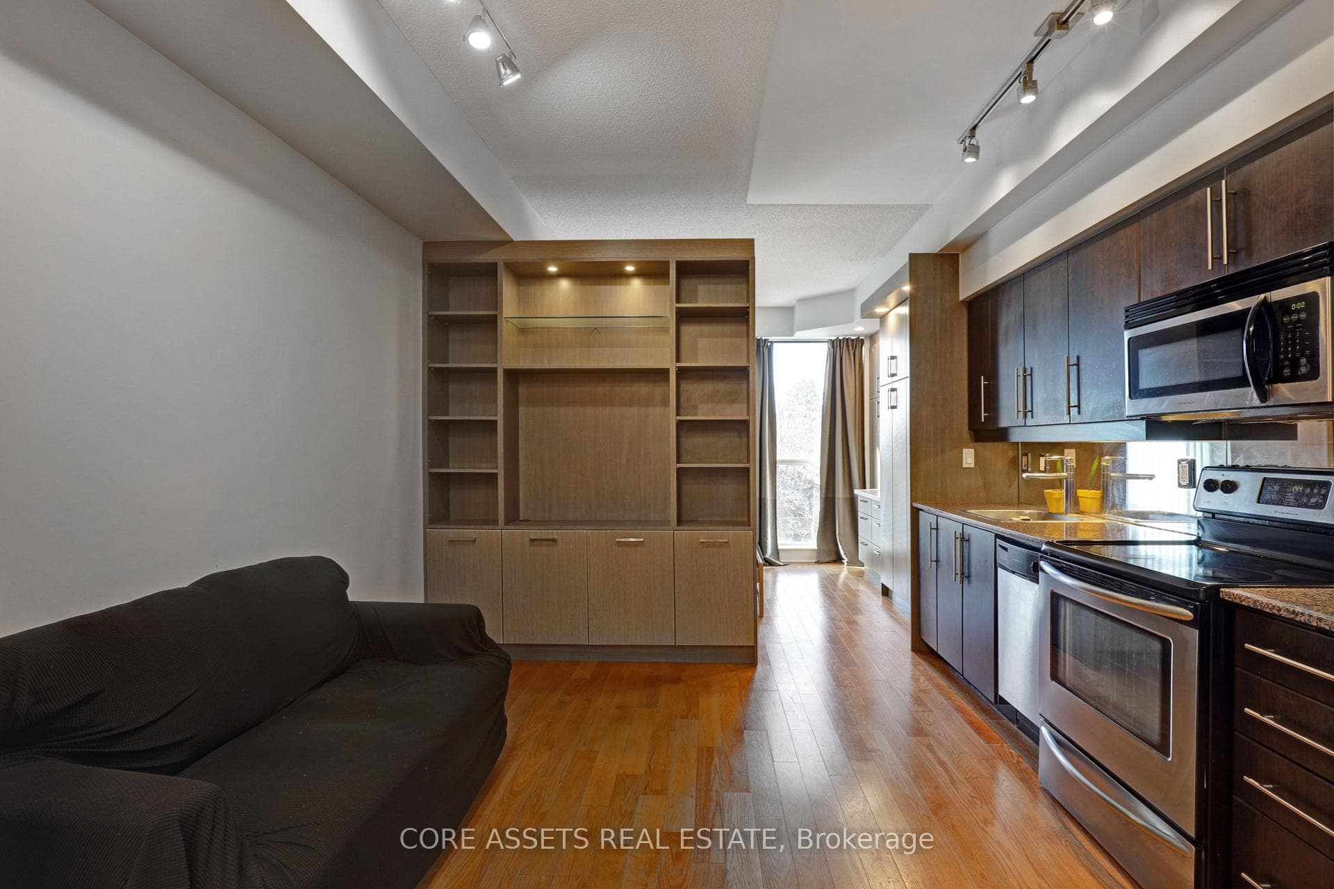 2885 Bayview Avenue Unit 316 photo 9