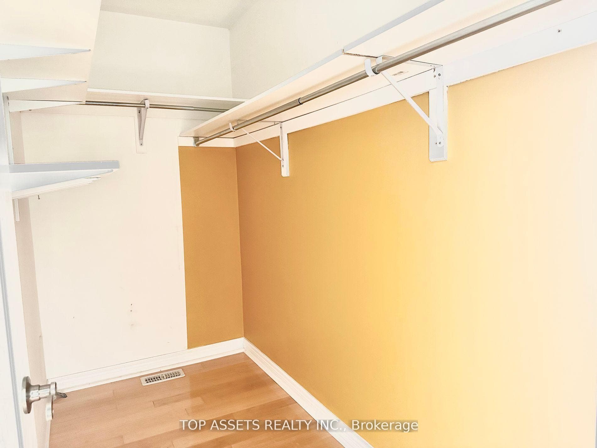 36 Asner Avenue photo 9