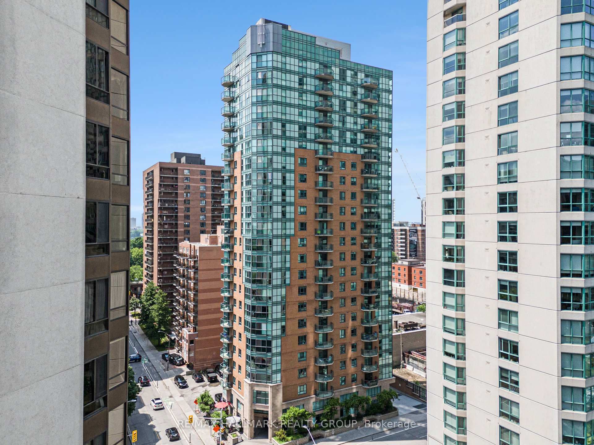 445 Laurier Avenue Unit PH#4 photo 36