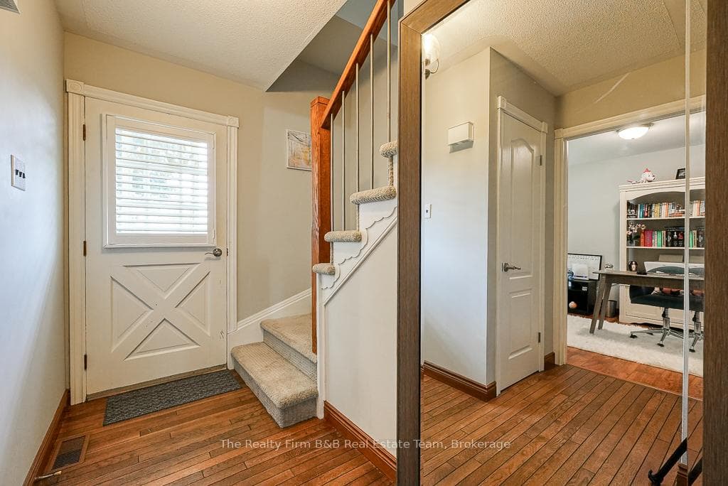 1142 BENNETT Terrace photo 20