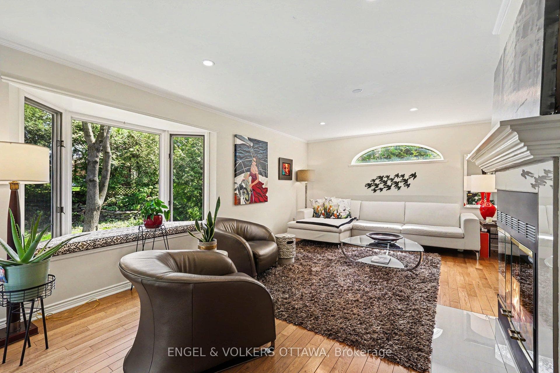 176 Sanford Avenue photo 13