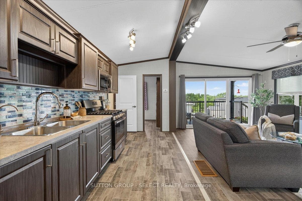 8685 Rock Glen Road Unit 415 photo 8