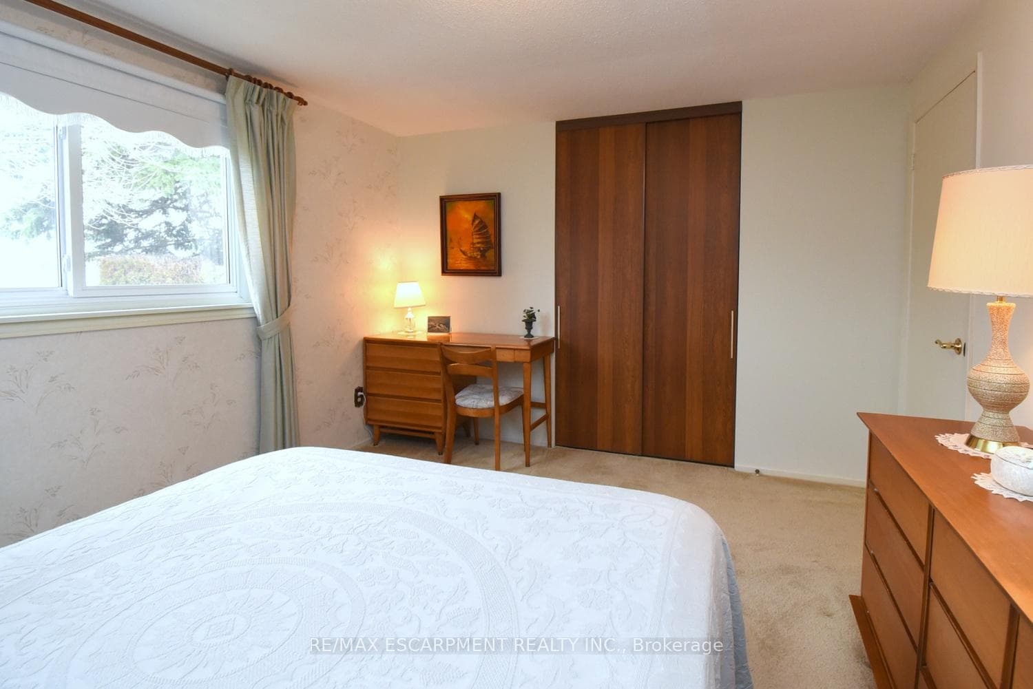 24 Grenoble Road photo 28