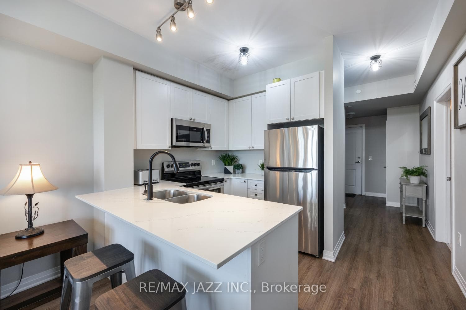 65 Shipway Avenue Unit 401 photo 11
