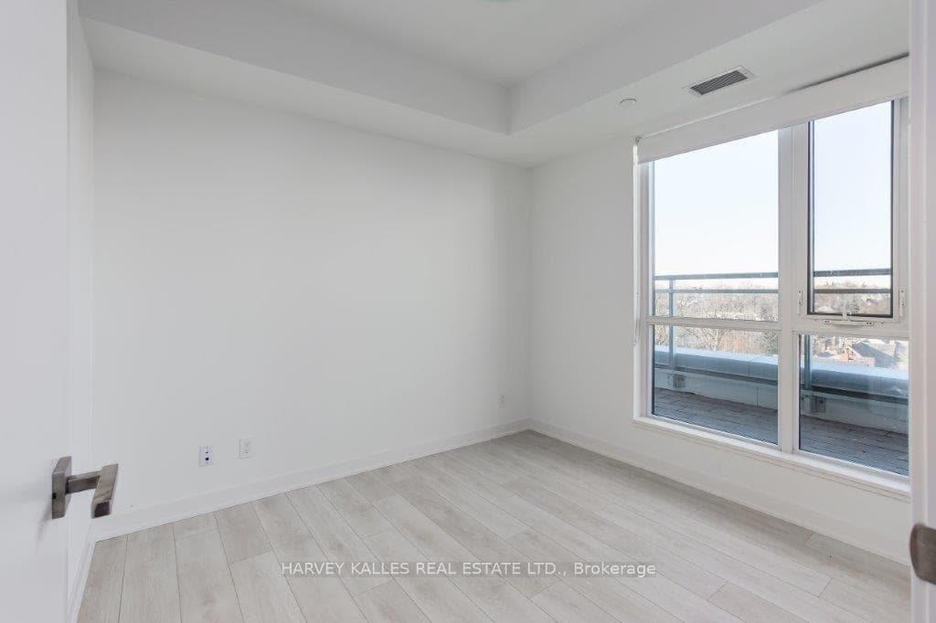 223 St Clair Avenue Unit 711 photo 13