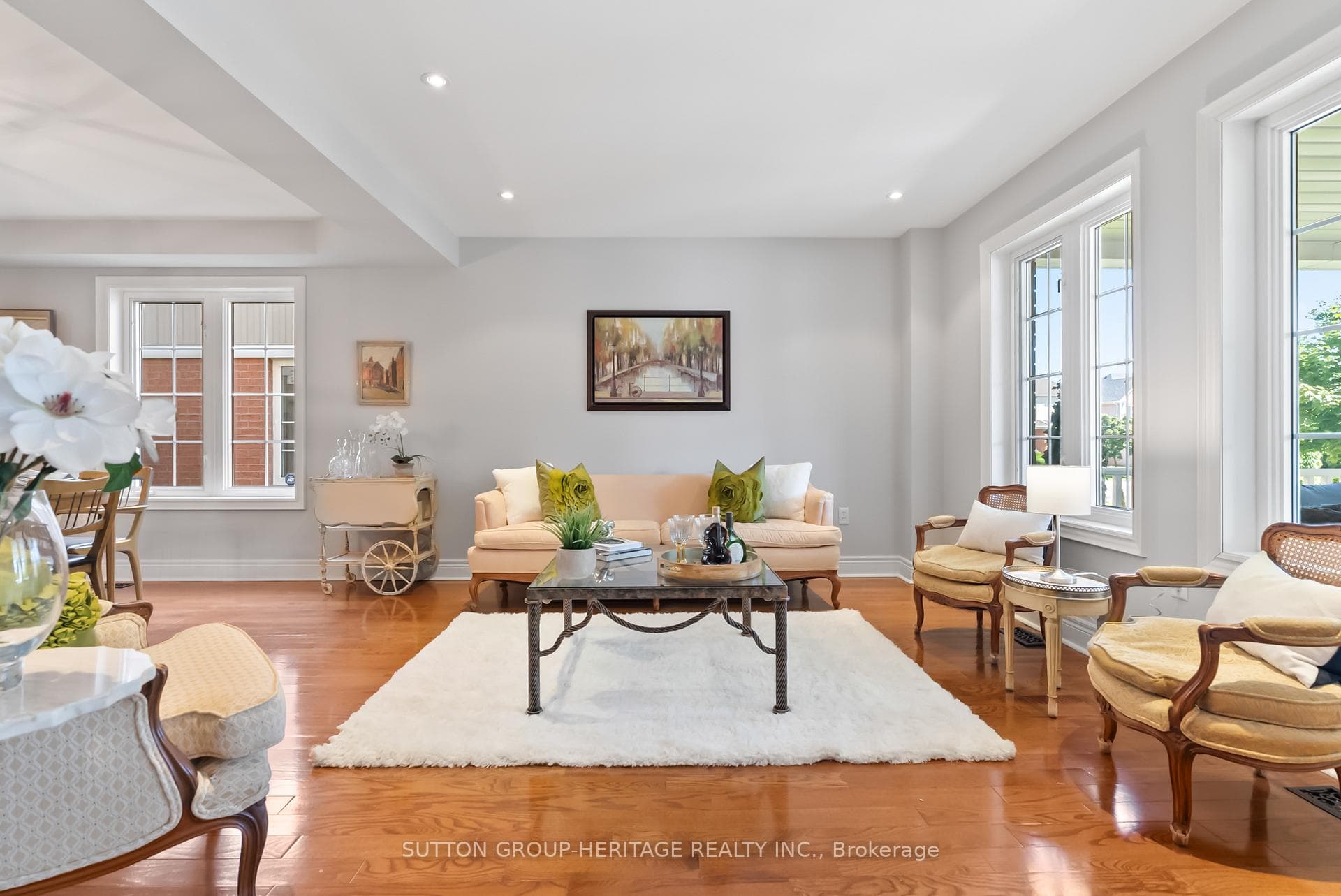 1458 Aldergrove Drive photo 6