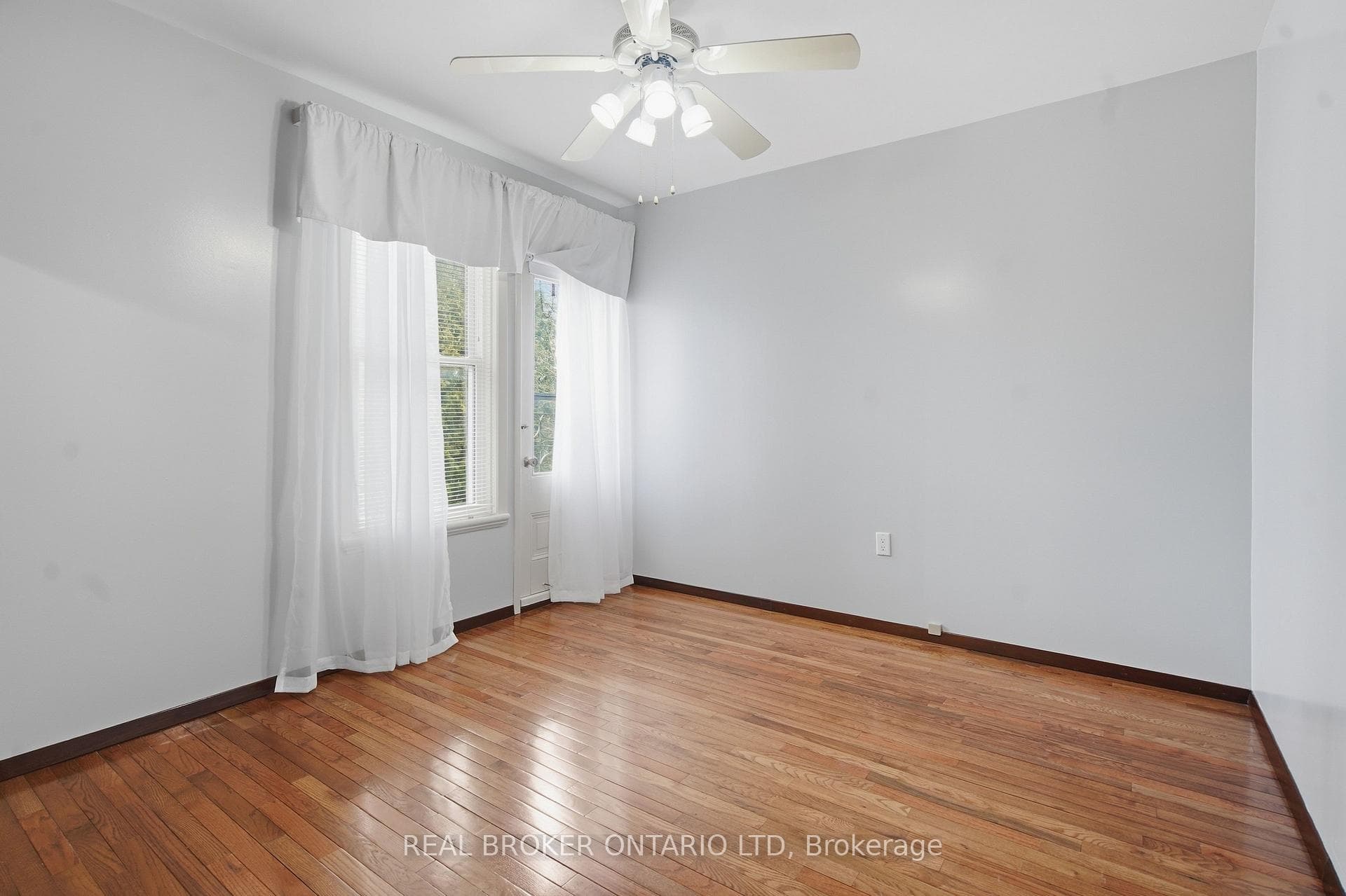 908 William Street photo 23