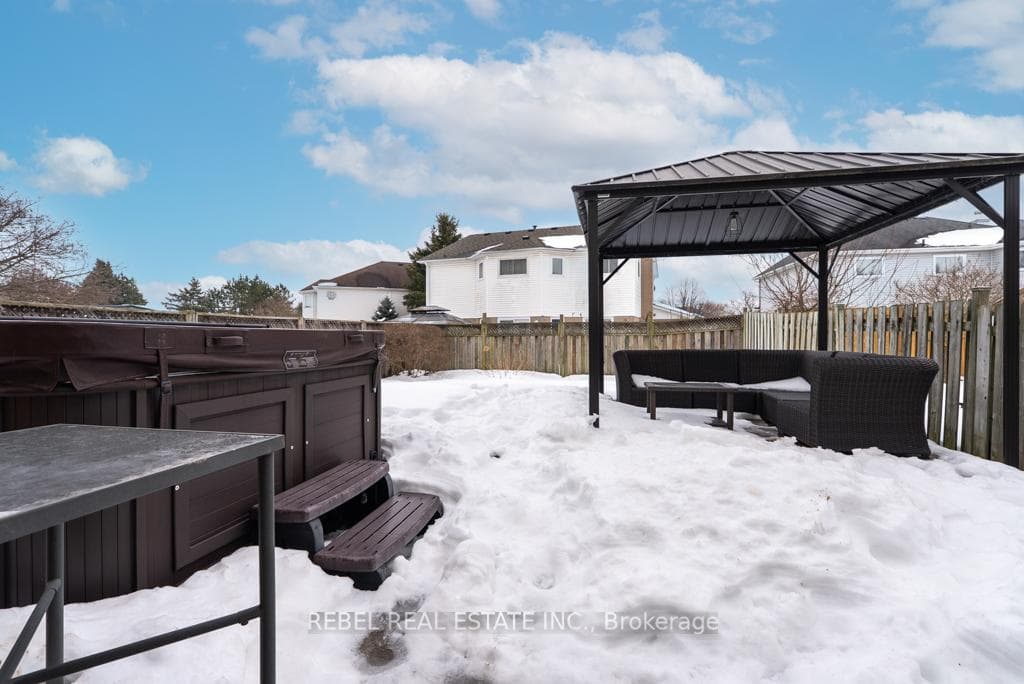 63 Moyse Drive photo 40