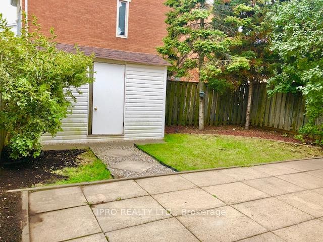 112 Dumfries Avenue photo 18