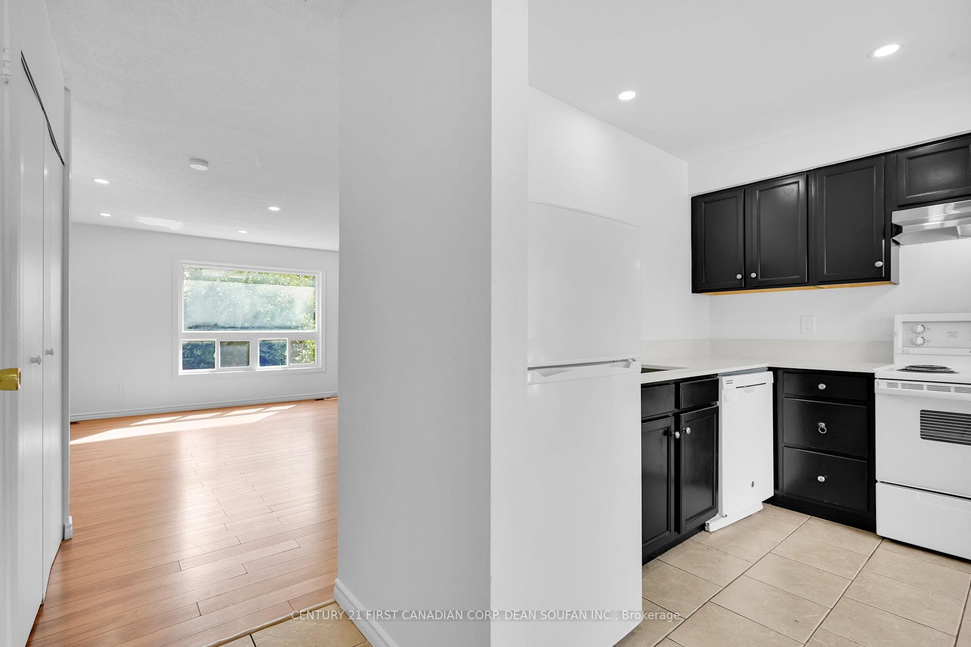 626 Wharncliffe Road Unit 12 photo 7