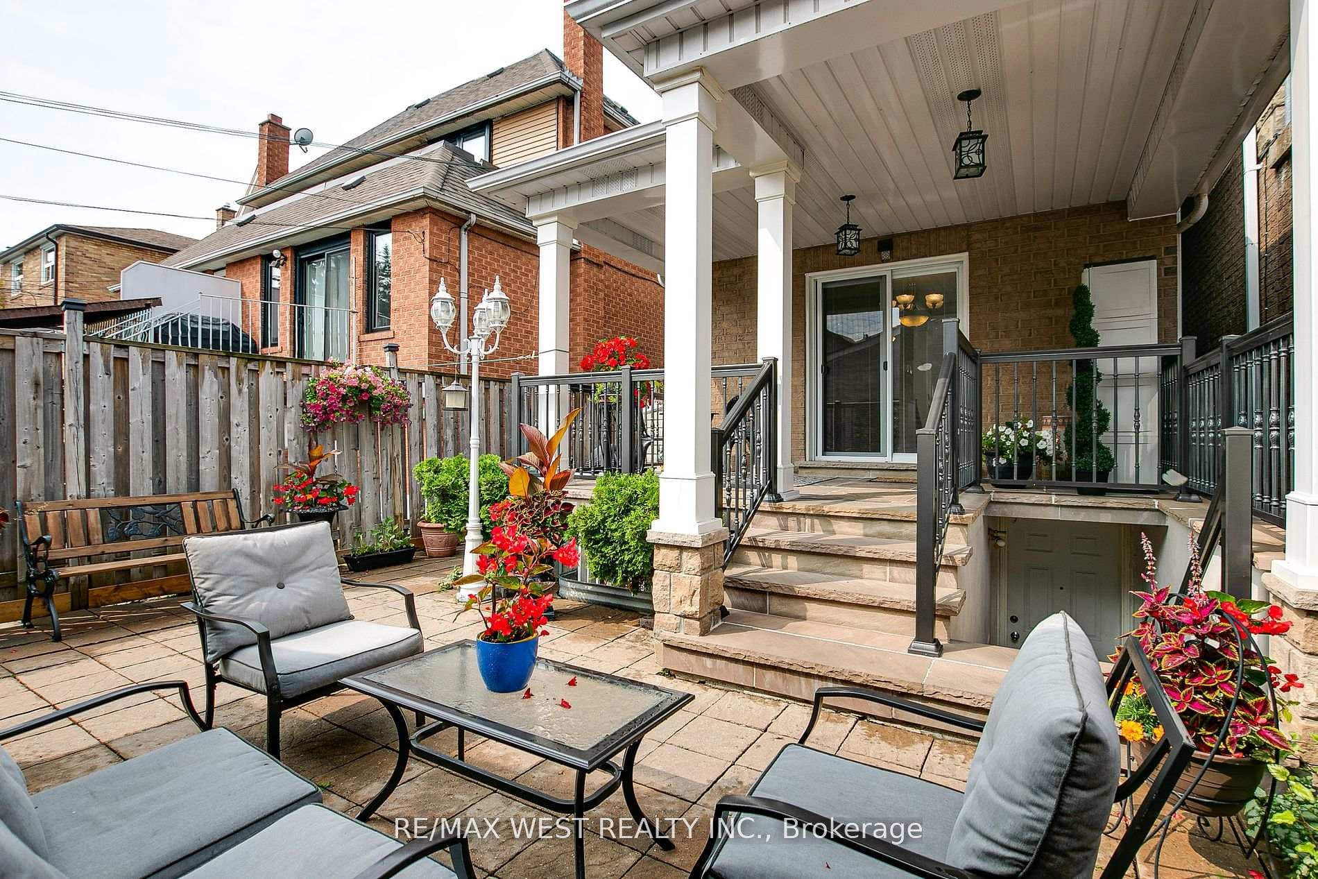 639 Caledonia Road photo 37