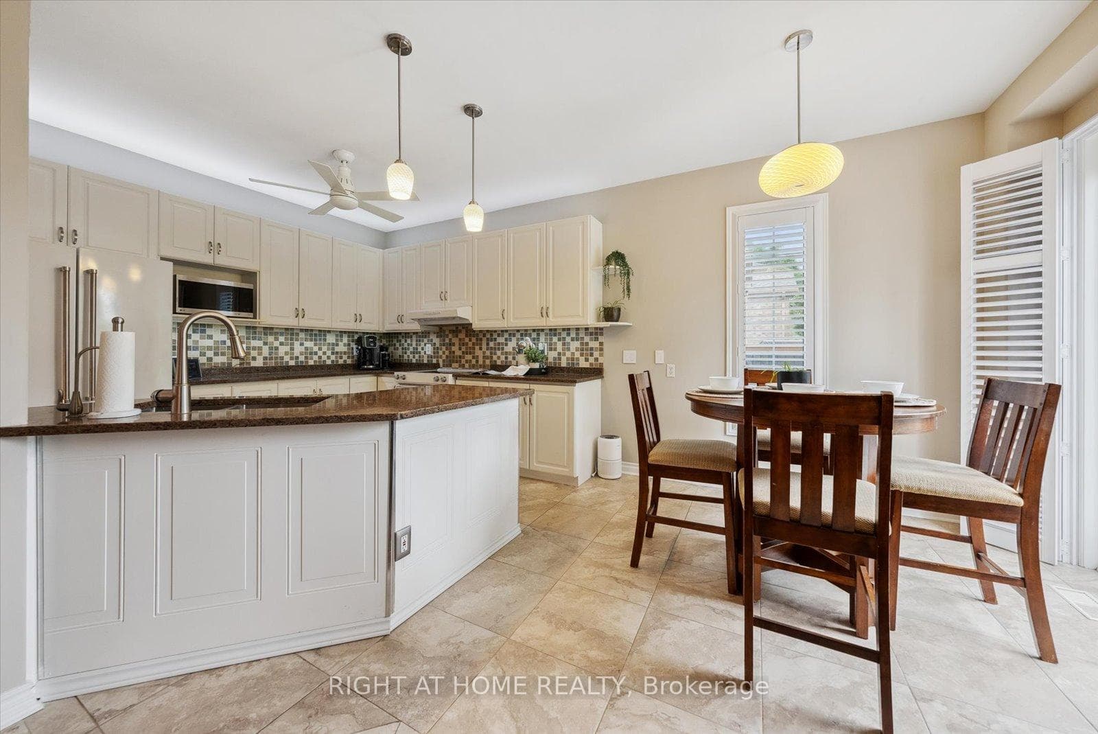 68 Downey Circle photo 11
