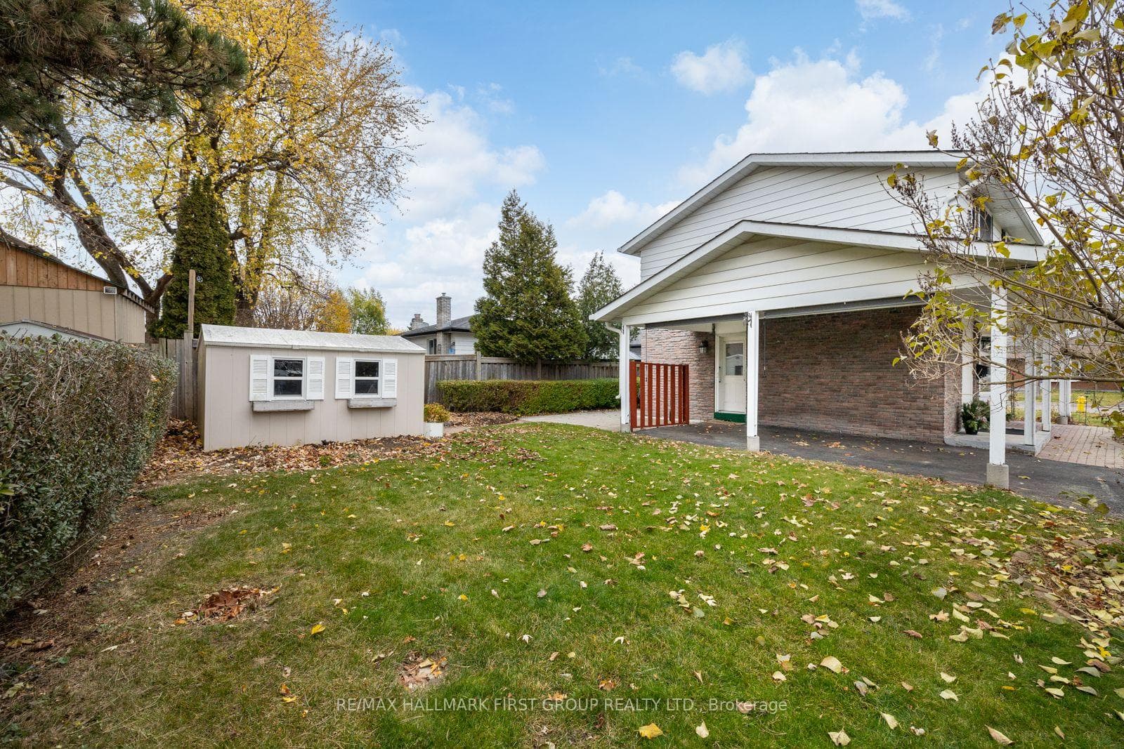 1395 Fundy Street photo 33