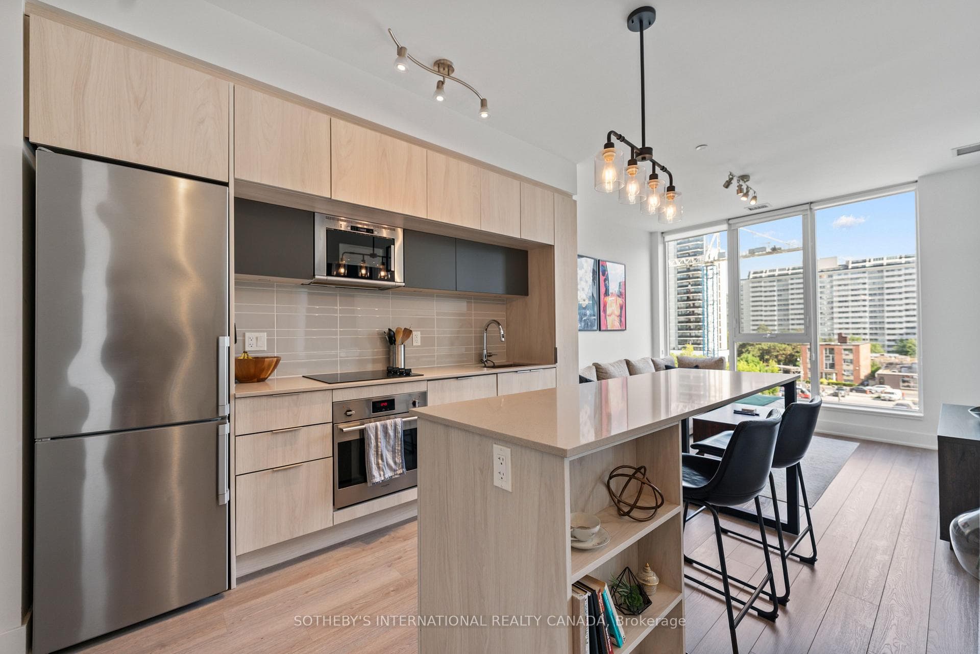 1 Belsize Drive Unit 412 photo 4