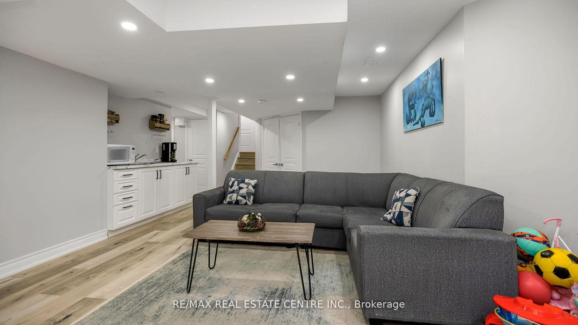 24 Sandy Beach Road photo 30