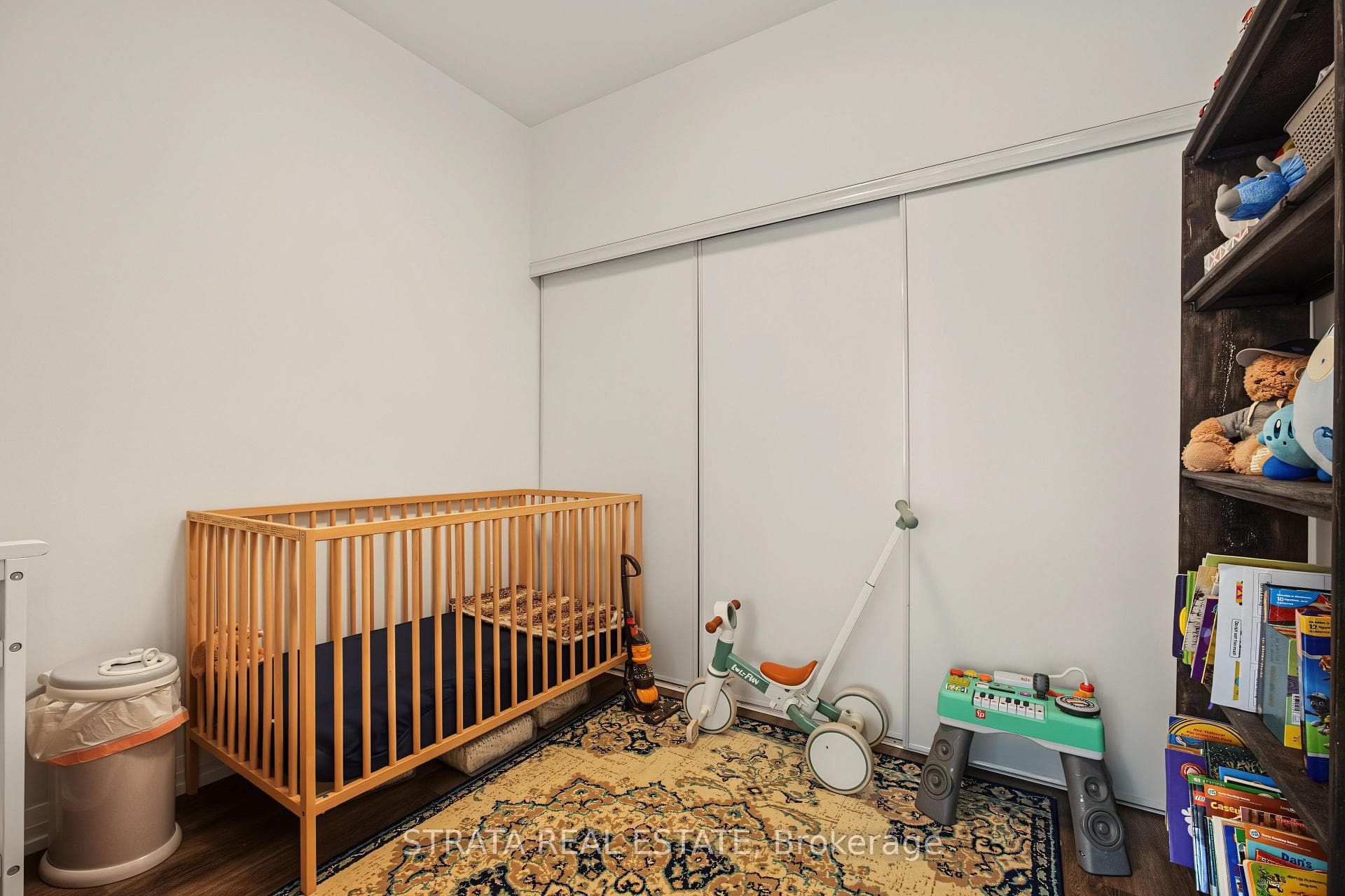 280 Dundas Street Unit 403 photo 16