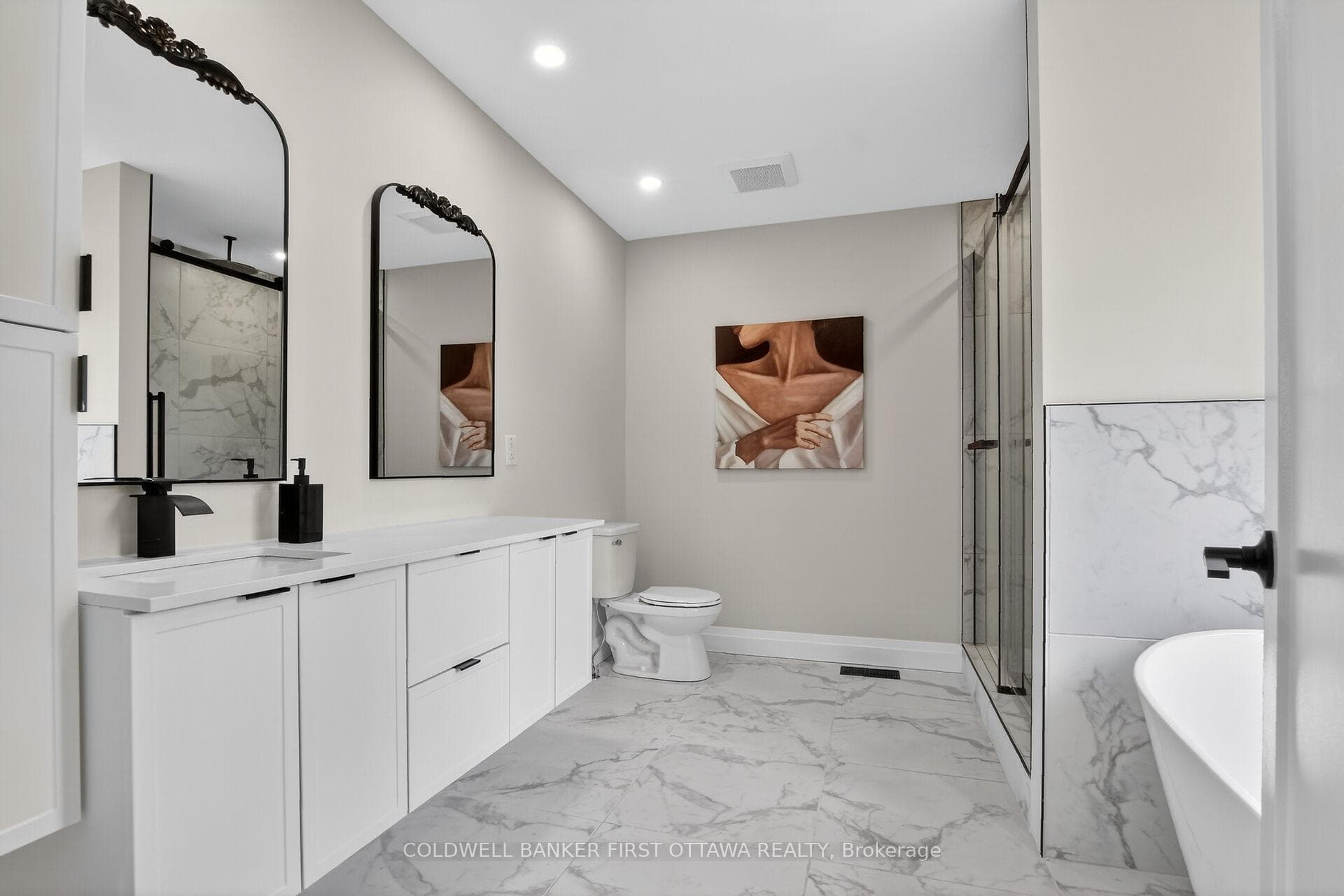 207 Owen Lucas Street photo 27