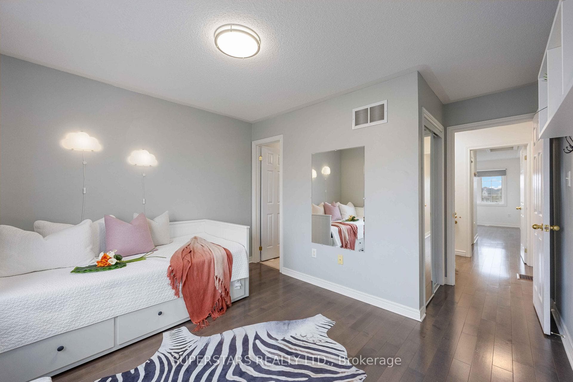 2606 Bur Oak Avenue photo 17