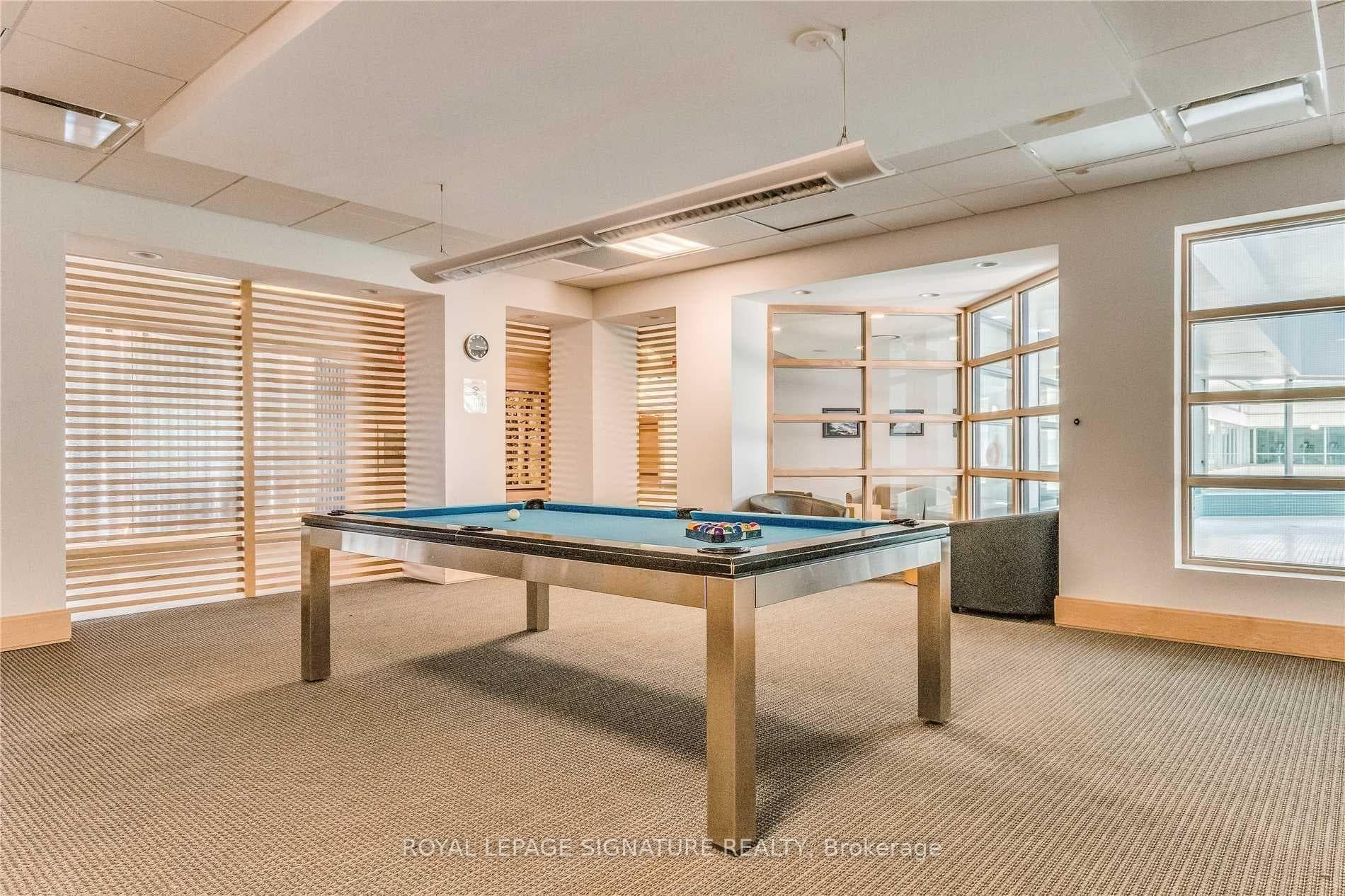 10 Yonge Street Unit 1506 photo 17