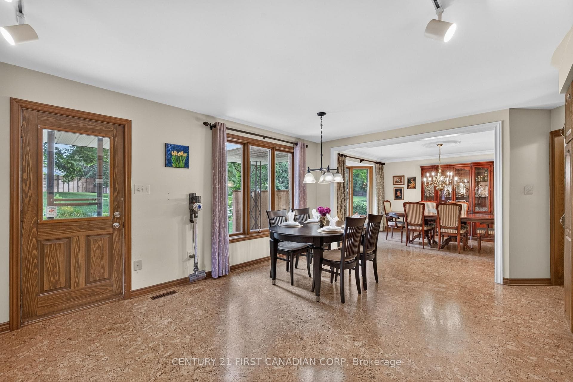 27 Stirrup Court photo 21