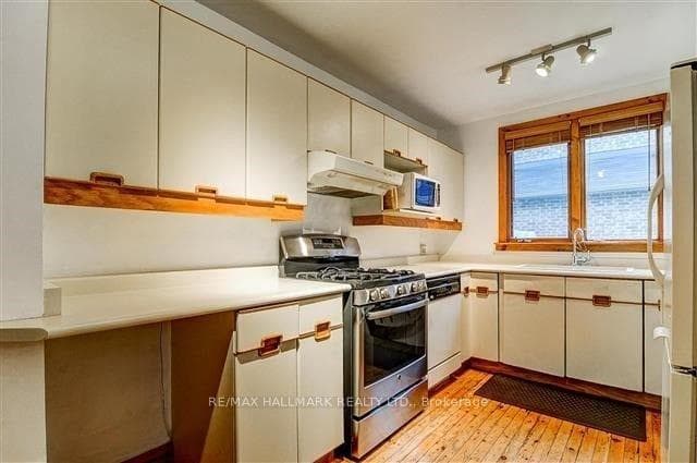 109 Phyllis Avenue photo 4