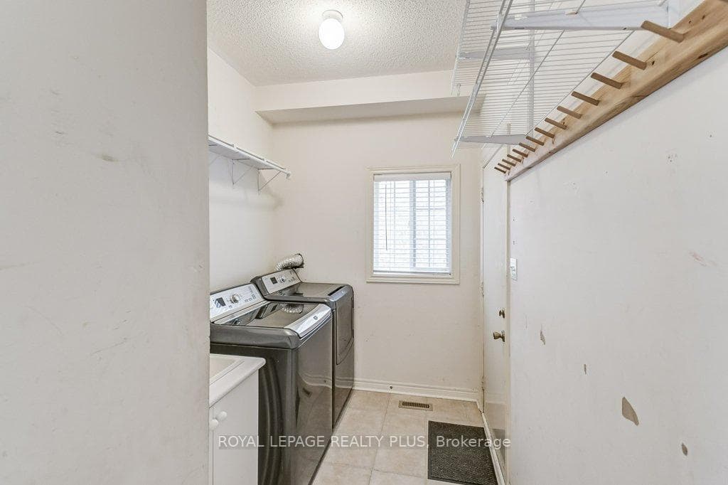 5815 Rainspring Drive photo 22
