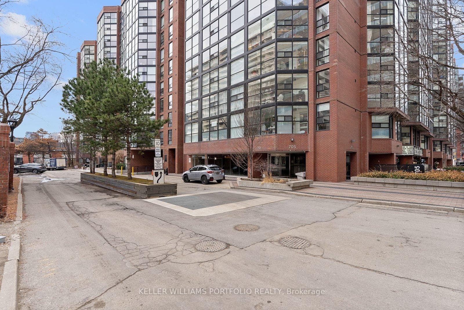 705 King Street Unit 601 photo 22