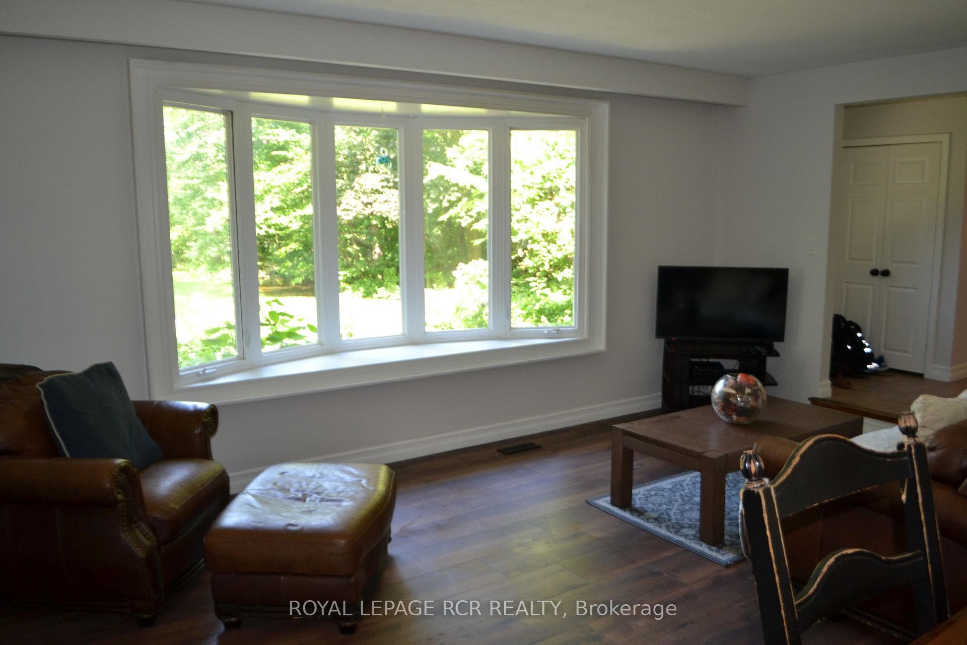10588 Eighth Line photo 8