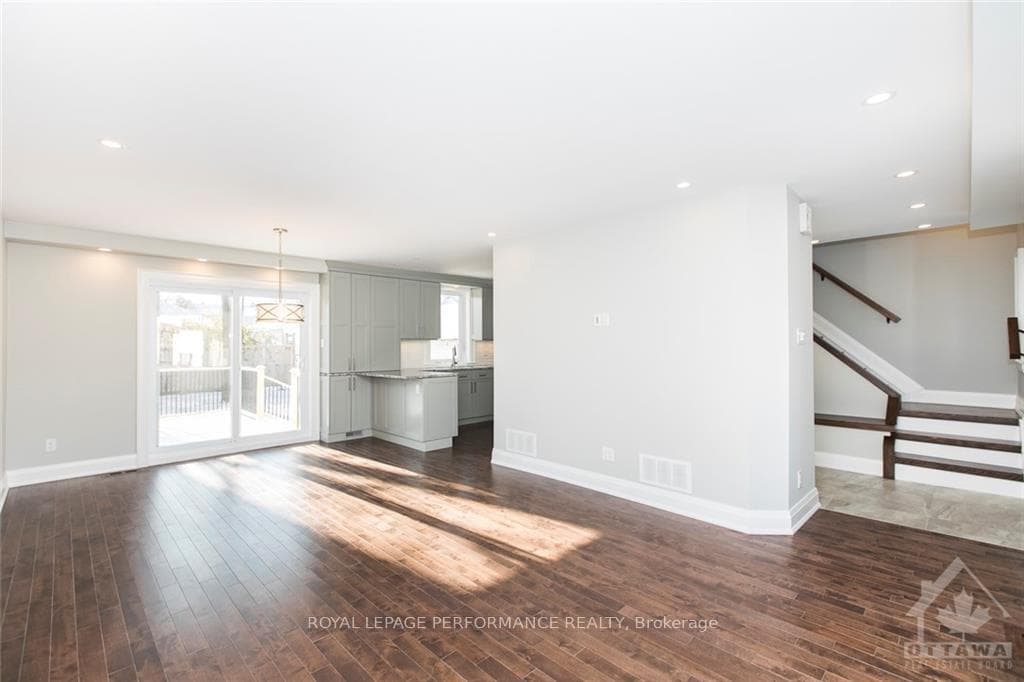 22 WOLFF Street photo 4