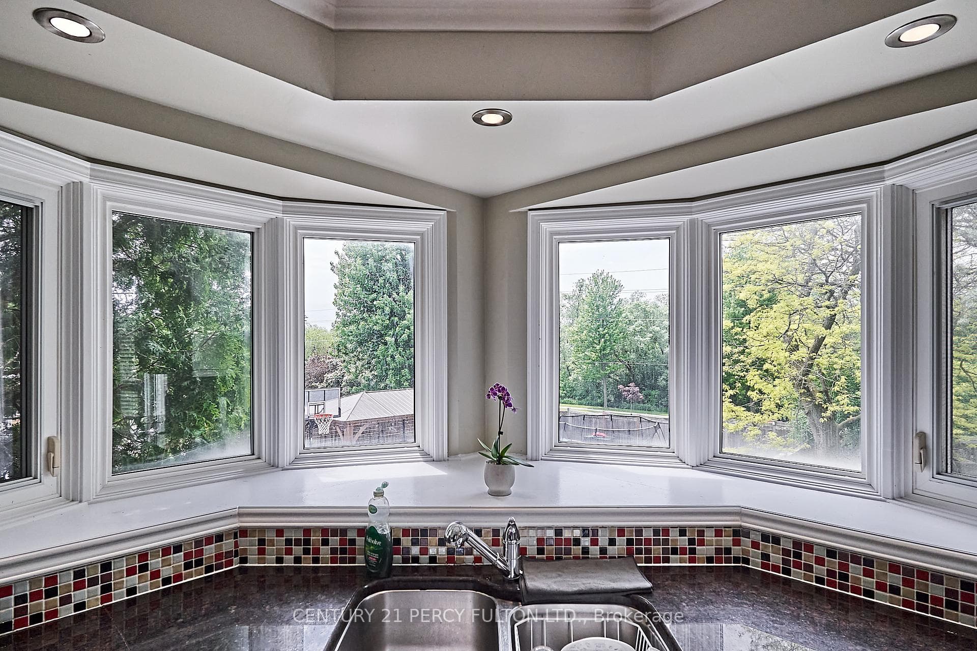 10 Braebrook Drive photo 12