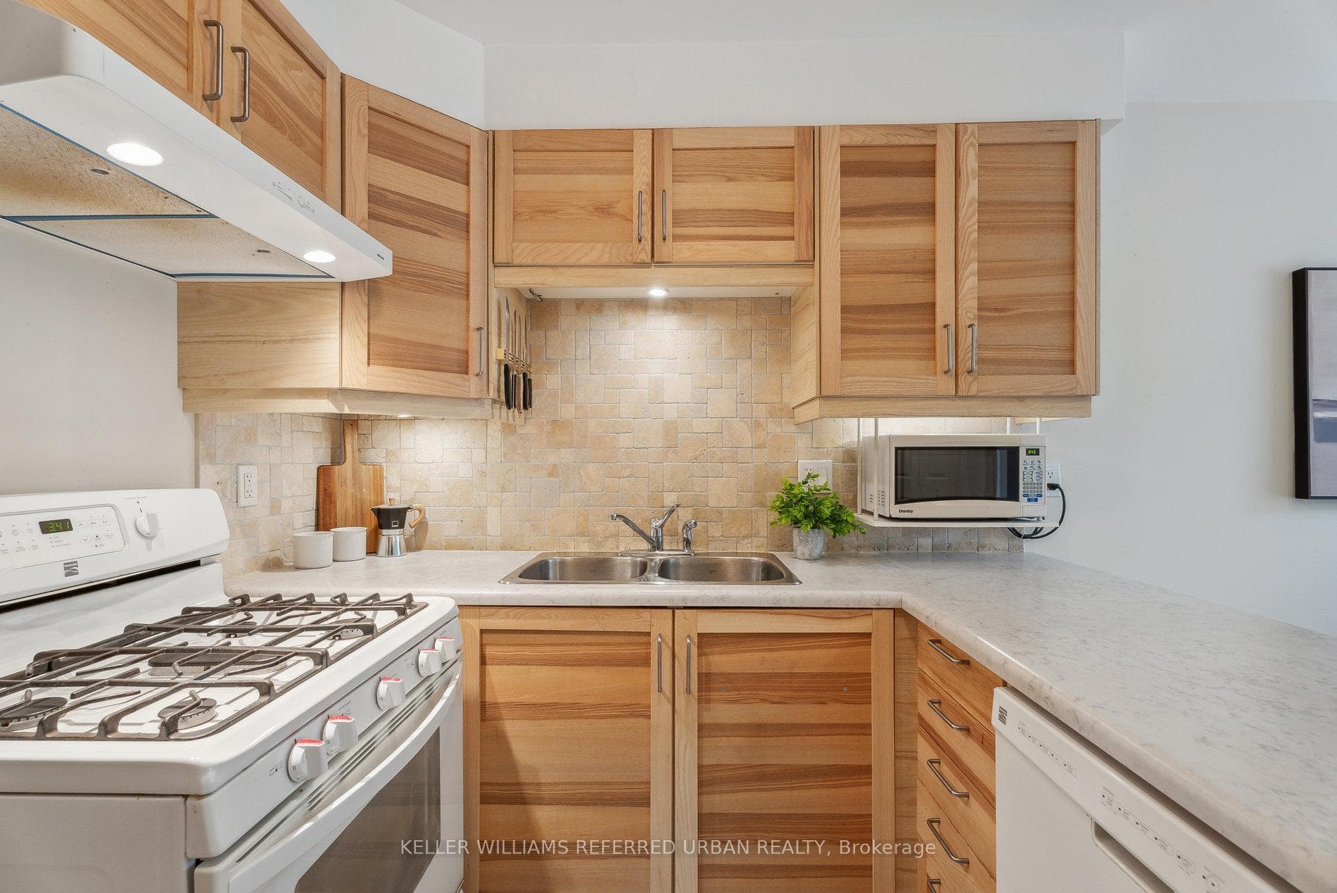 38 Snider Drive photo 8