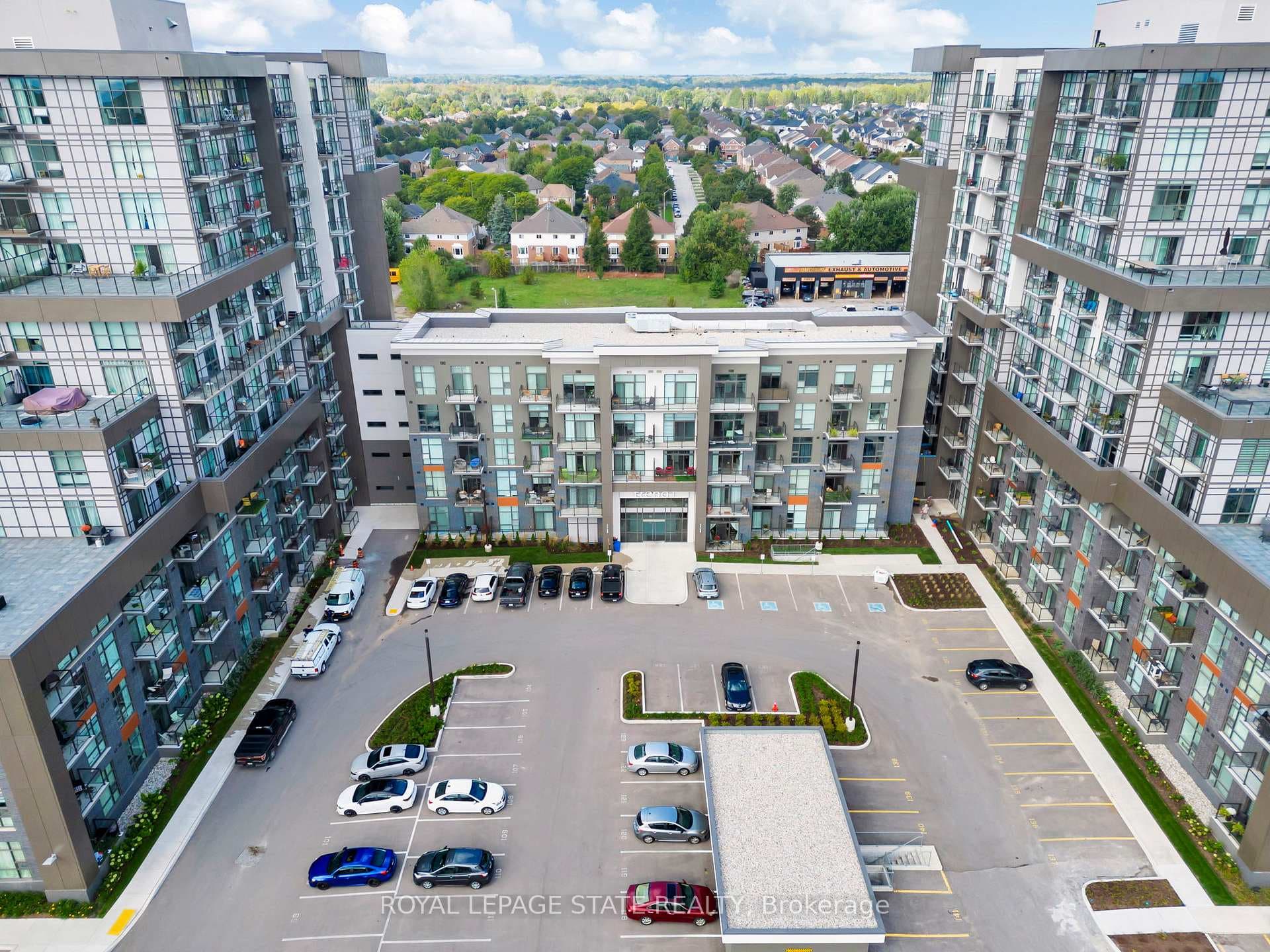 450 Dundas Street Unit 226 photo 5