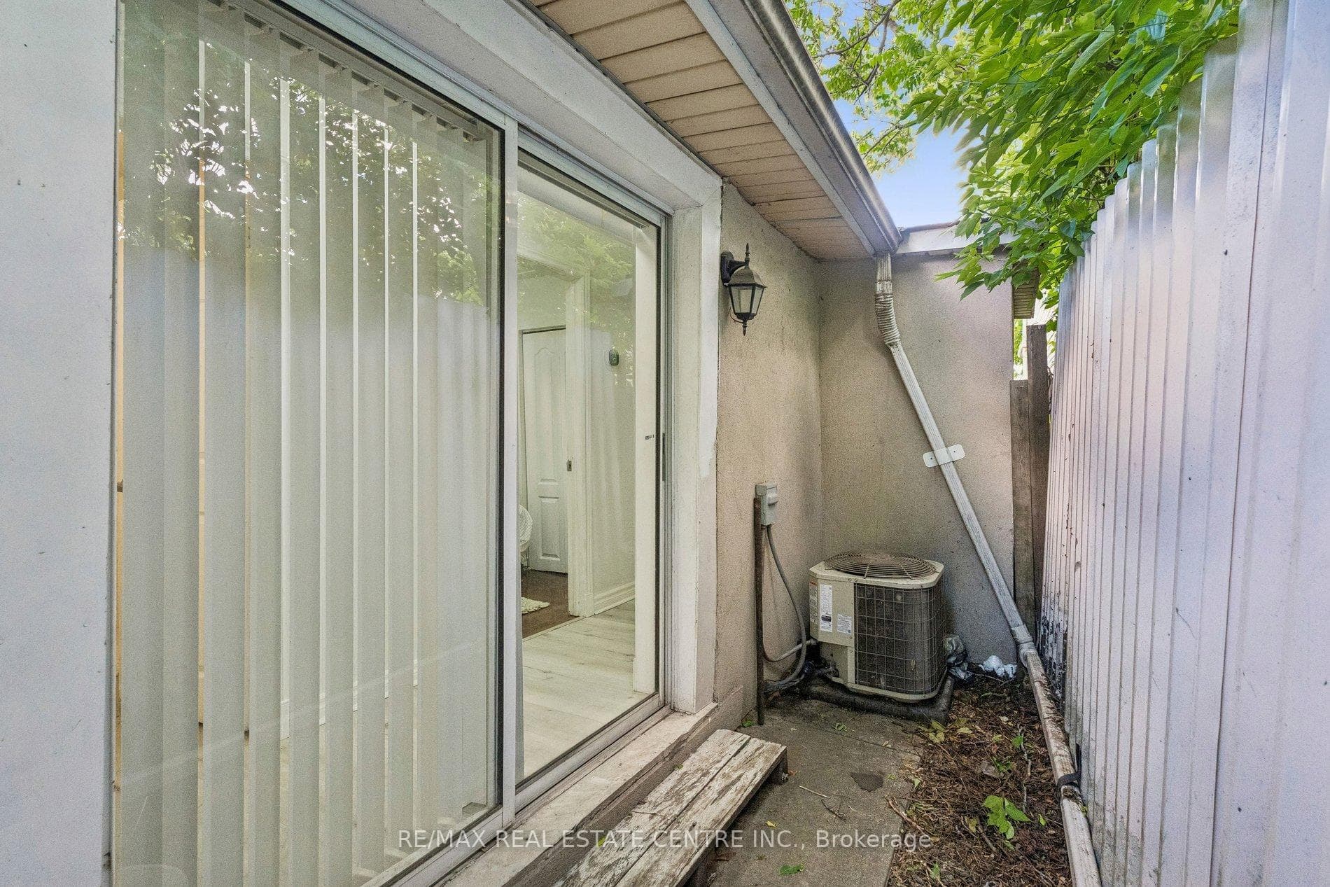 43 Whitfield Avenue photo 42