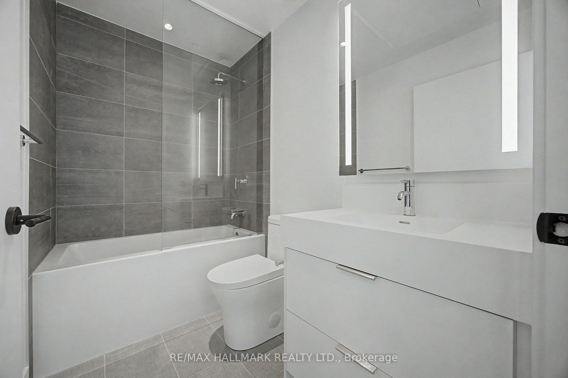 308 Jarvis Street Unit 2805 photo 15