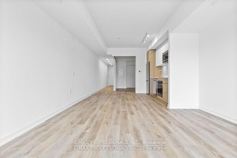 6 Chartwell Road Unit 219 photo 14