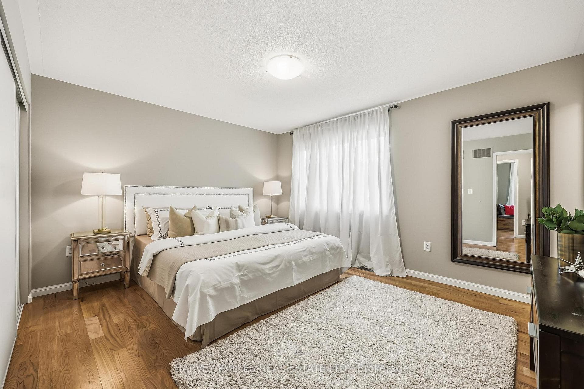10 Dougherty Crescent photo 11