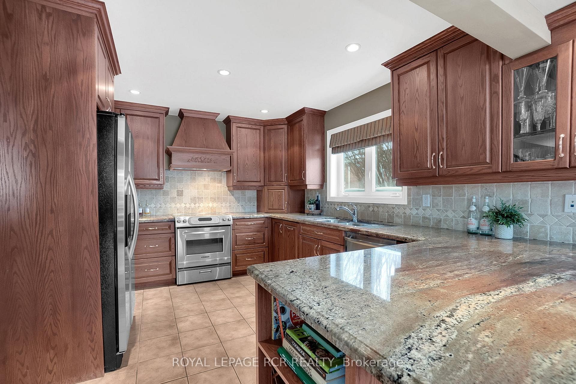 Kitchen with Granite Counters & Breakfast Bar