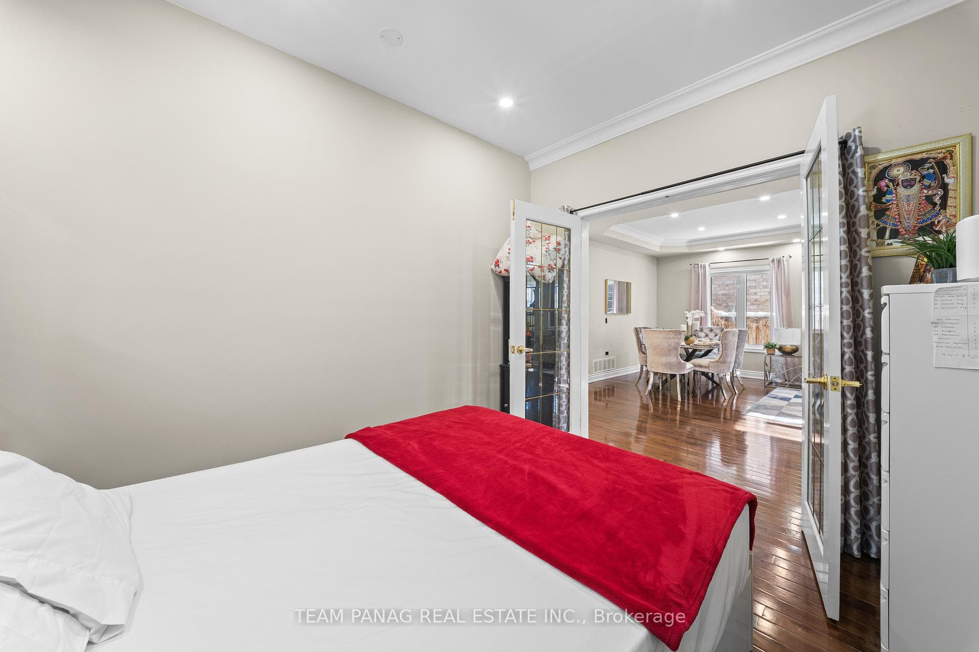 9 Sorbonne Drive photo 16