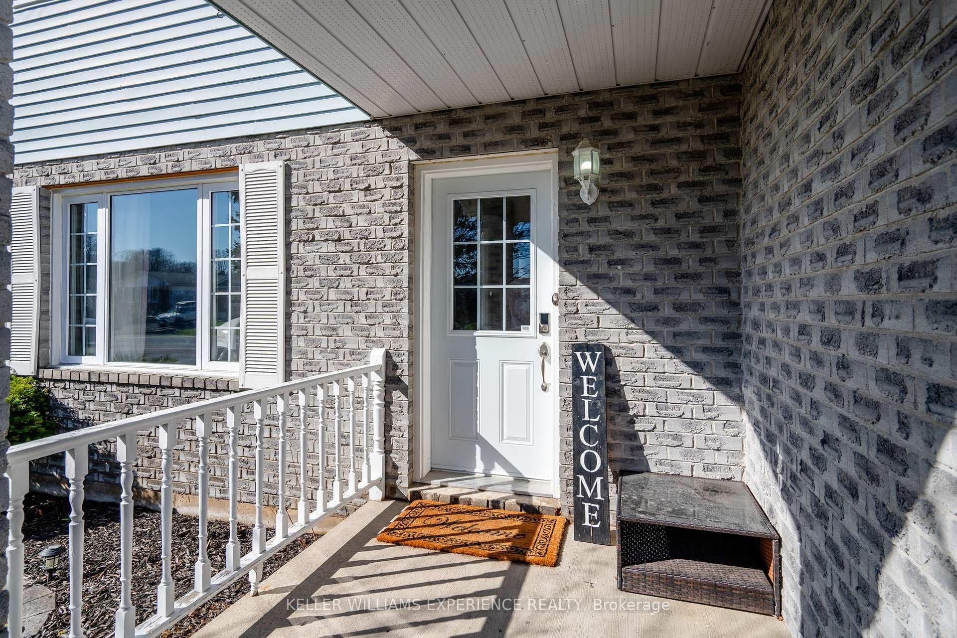 20 Jennings Drive photo 3