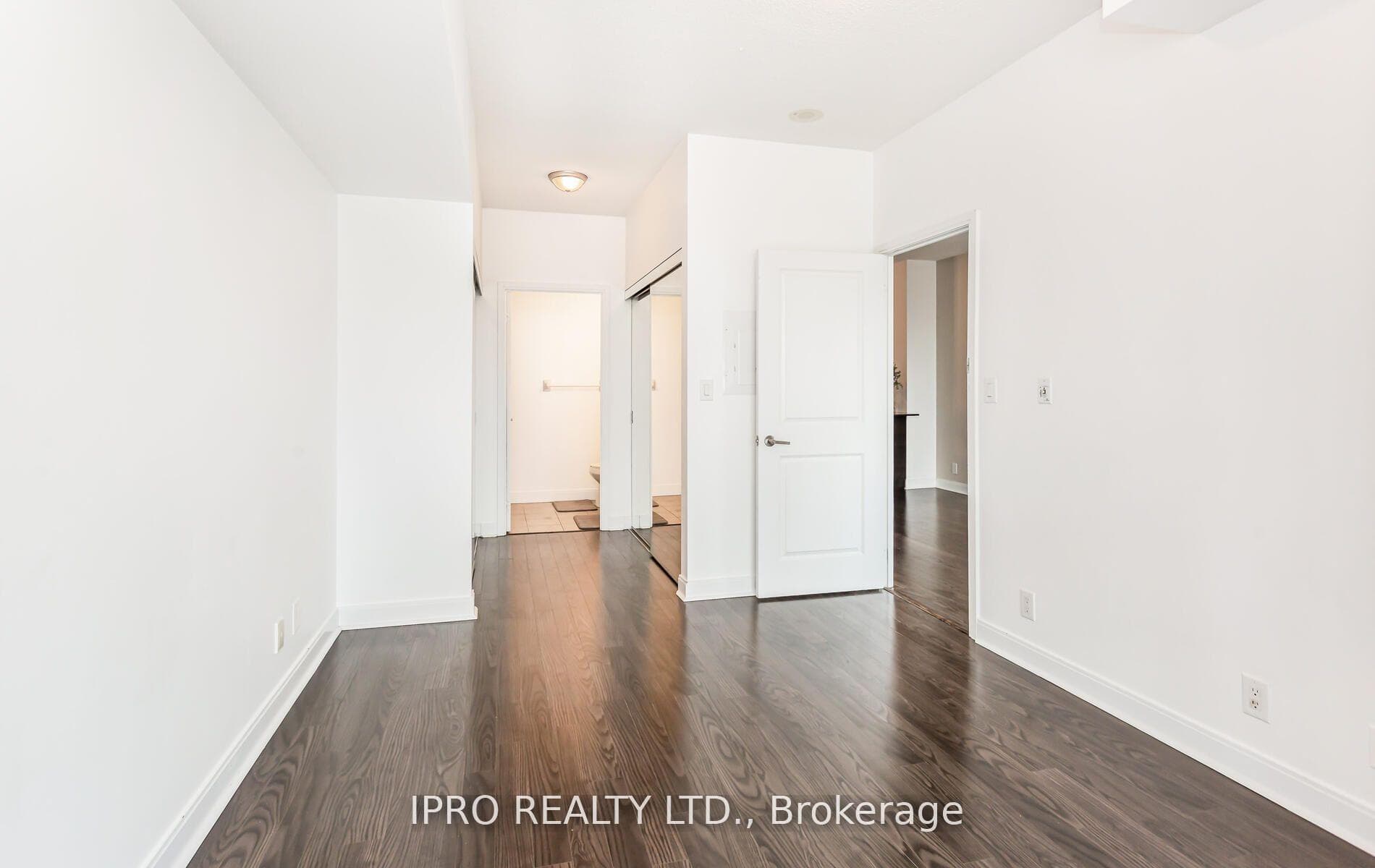 60 Absolute Avenue Unit 3108 photo 15