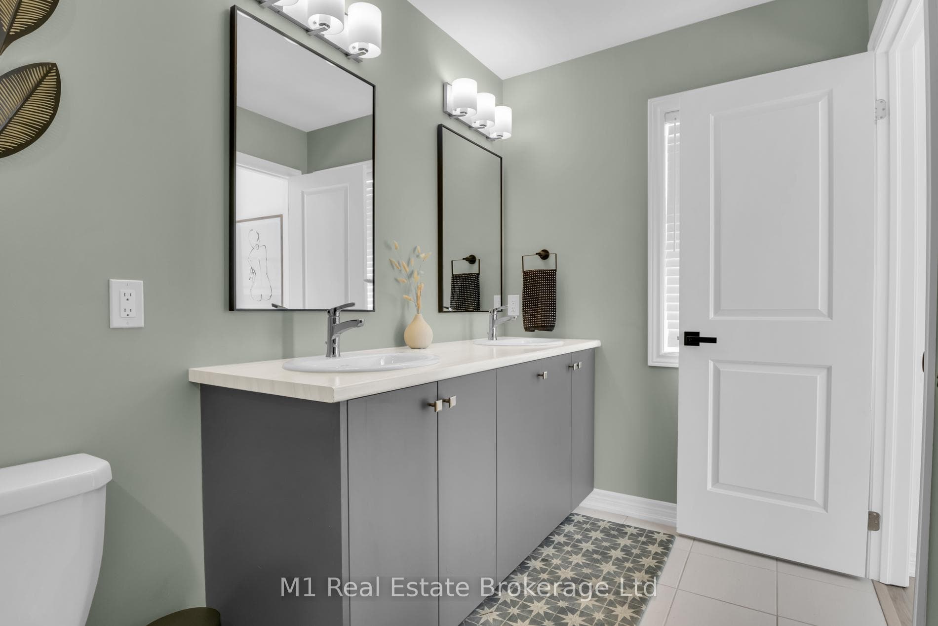 106 Edminston Drive photo 23